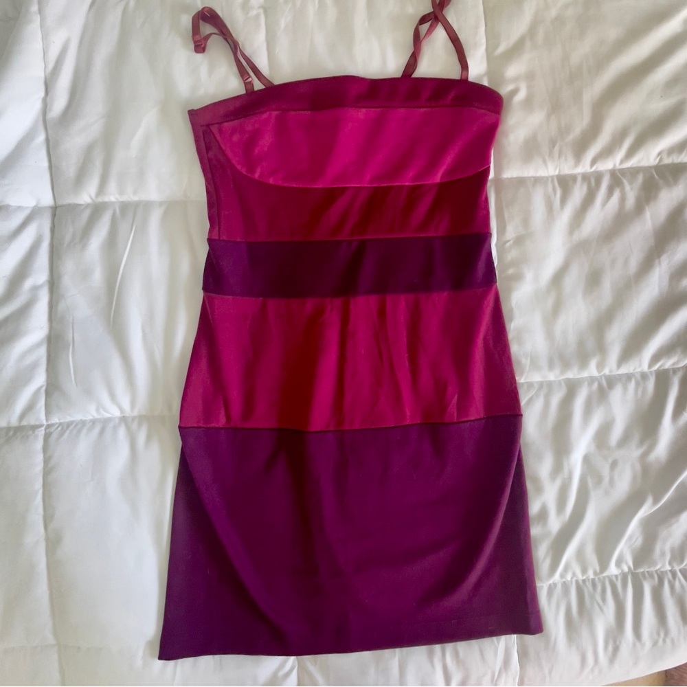 Hot Pink Color block striped bodycon dress with adjustable straps - Picture 2 of 5